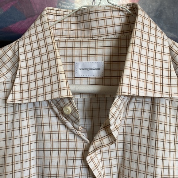 Dress Shirt with brown pattern. - Picture 2 of 3